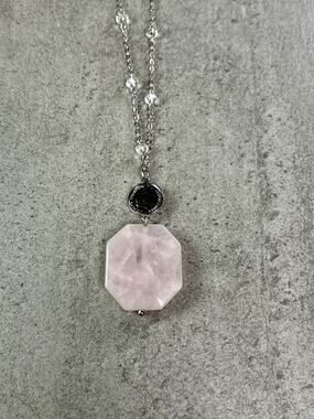 Chico's Rose Quartz Coin Pendant Necklace Crystal 1955 Netherlands Chain